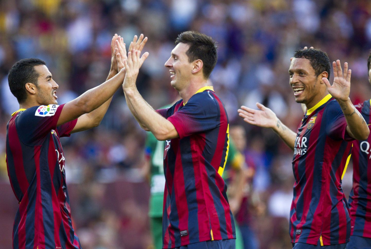 Pedro Rodriguez (vasakult), Lionel Messi ja Adriano Pedro väravat tähistamas