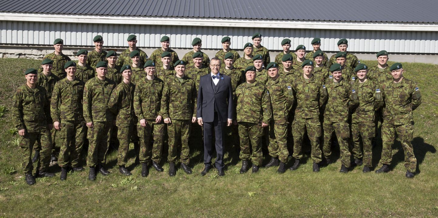 President Ilves ESTPLA-21 kaitseväelastega