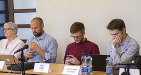 Sotsid annavad avapaugu, teised kaasa ei torma