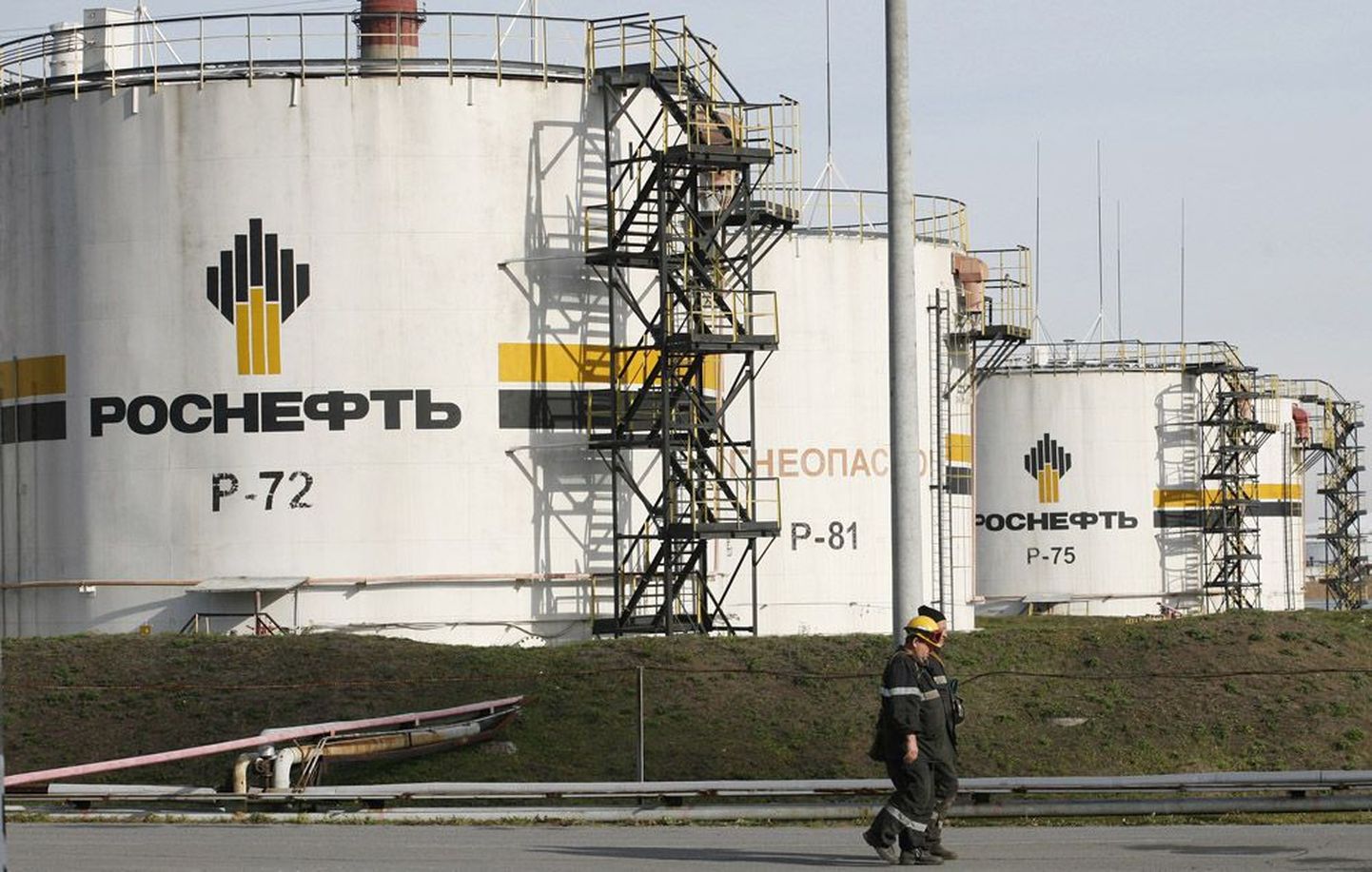 Rosnefti naftarafineerimise tehas Krasnojarski lähistel. Nafta hinna tõus on seni aidanud Venemaal eelarvet enam-vähem ohjes hoida.
