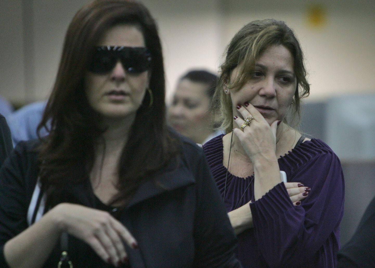 Pilt on tehtud eile Rio de Janeiro lennuväljal, kus lennu 447 olnud inimeste sugulased ootasid infot kadunud lennuki kohta.