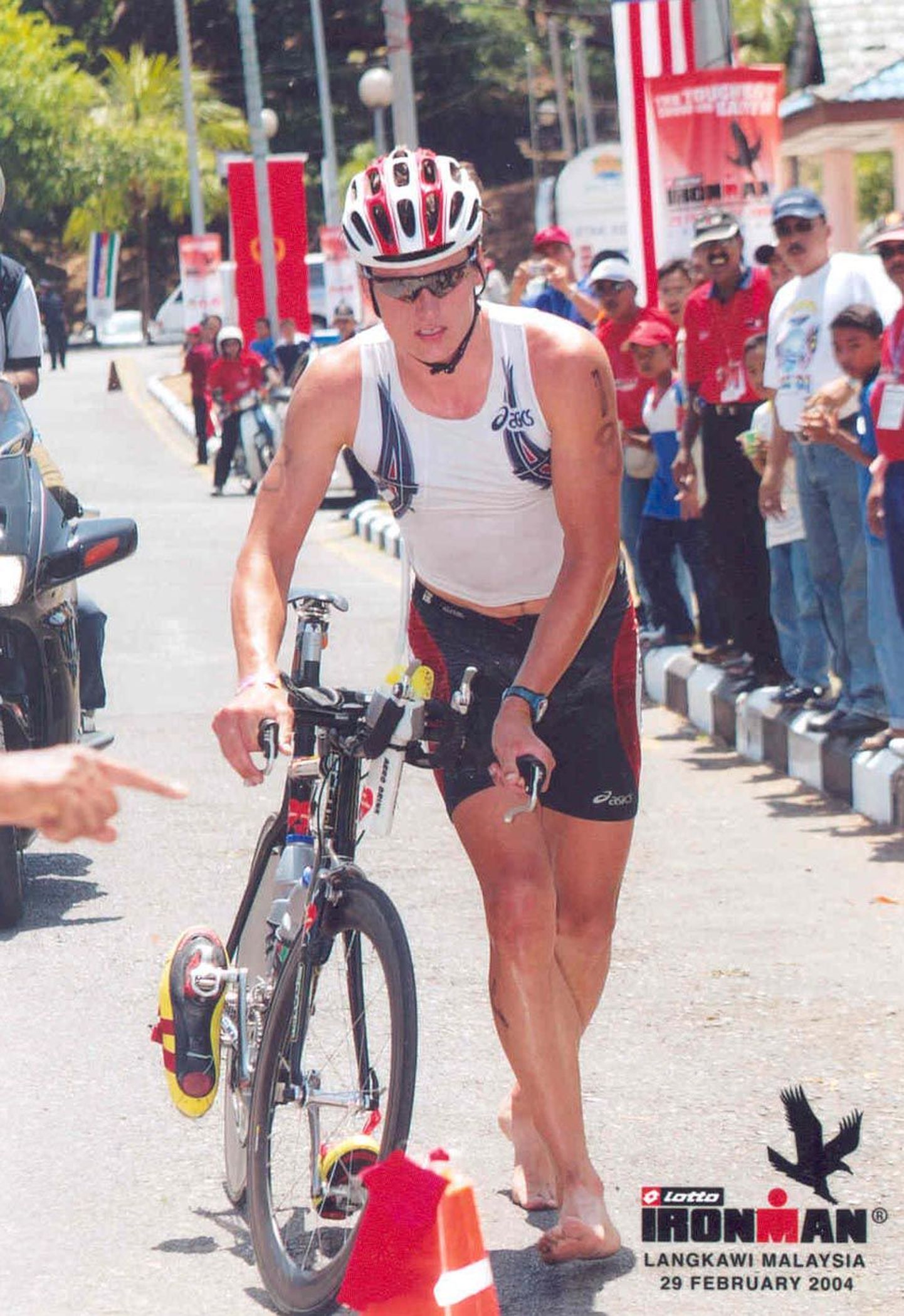 Sportlaskarjääri jooksul on Ain-Alar Juhanson läbi teinud seitse Hawaii Ironmani.  Lõpetamata jäi Malaisia Ironman 29. veebruaril aastal 2004 (pildil).