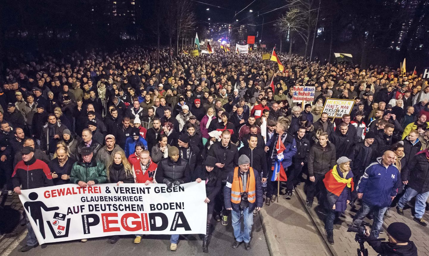 PEGIDA eilne protestimarss Dresdenis.