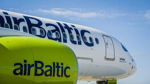      airBaltic:   4        