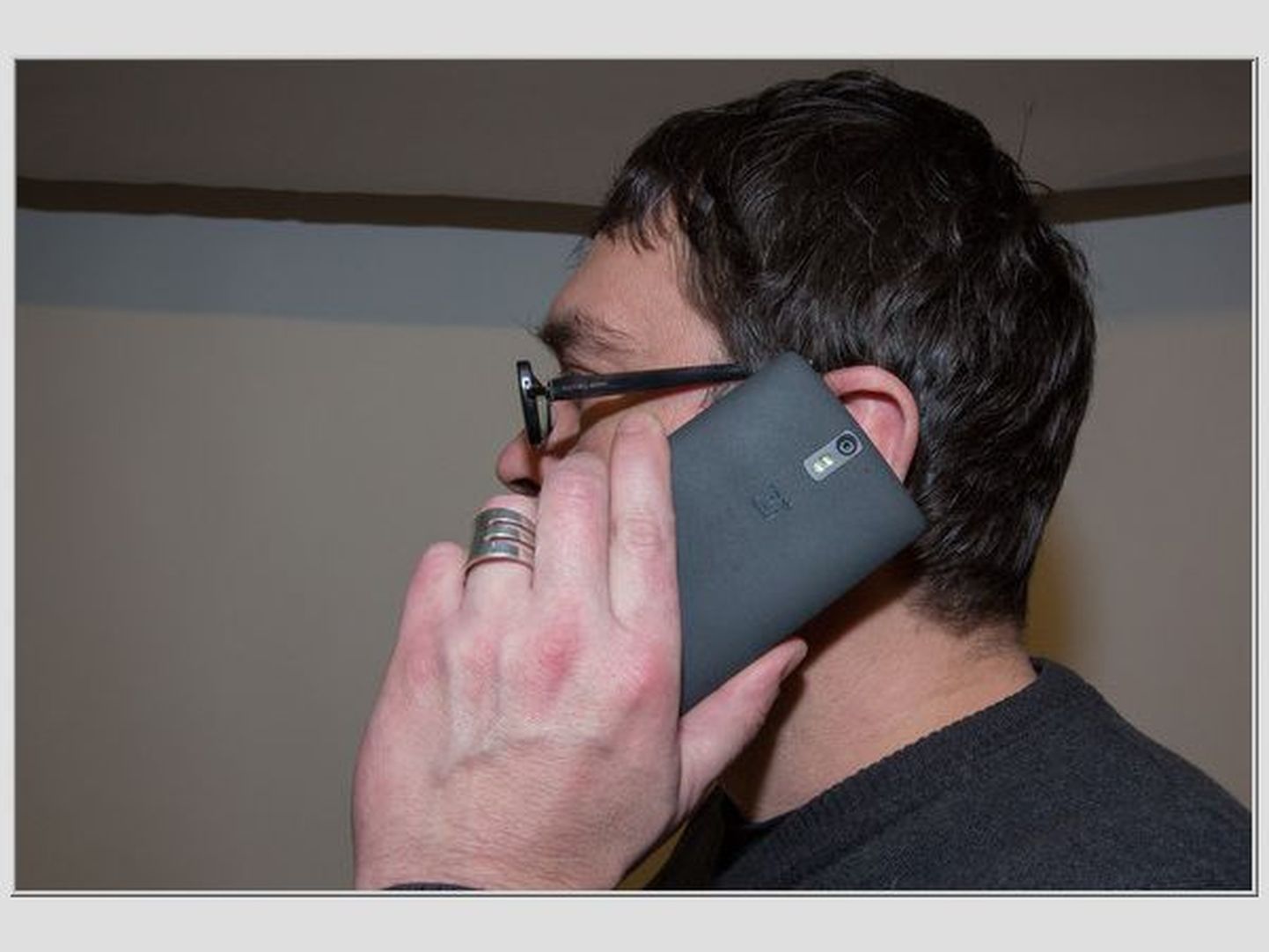 Illustratiivne foto telefoniga OnePlus One.