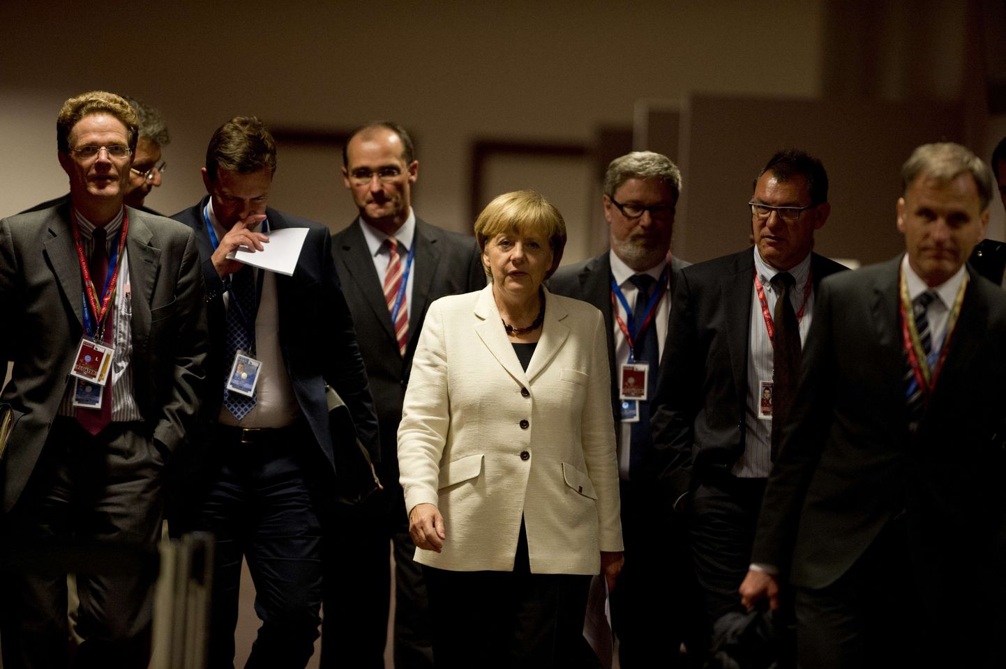 Ангела Меркель (в центре).