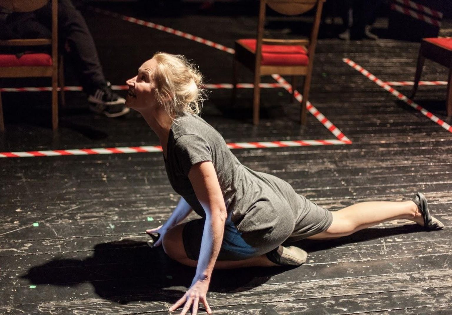 Marja Lebjadkinat kehastab Anneli Ojaste.