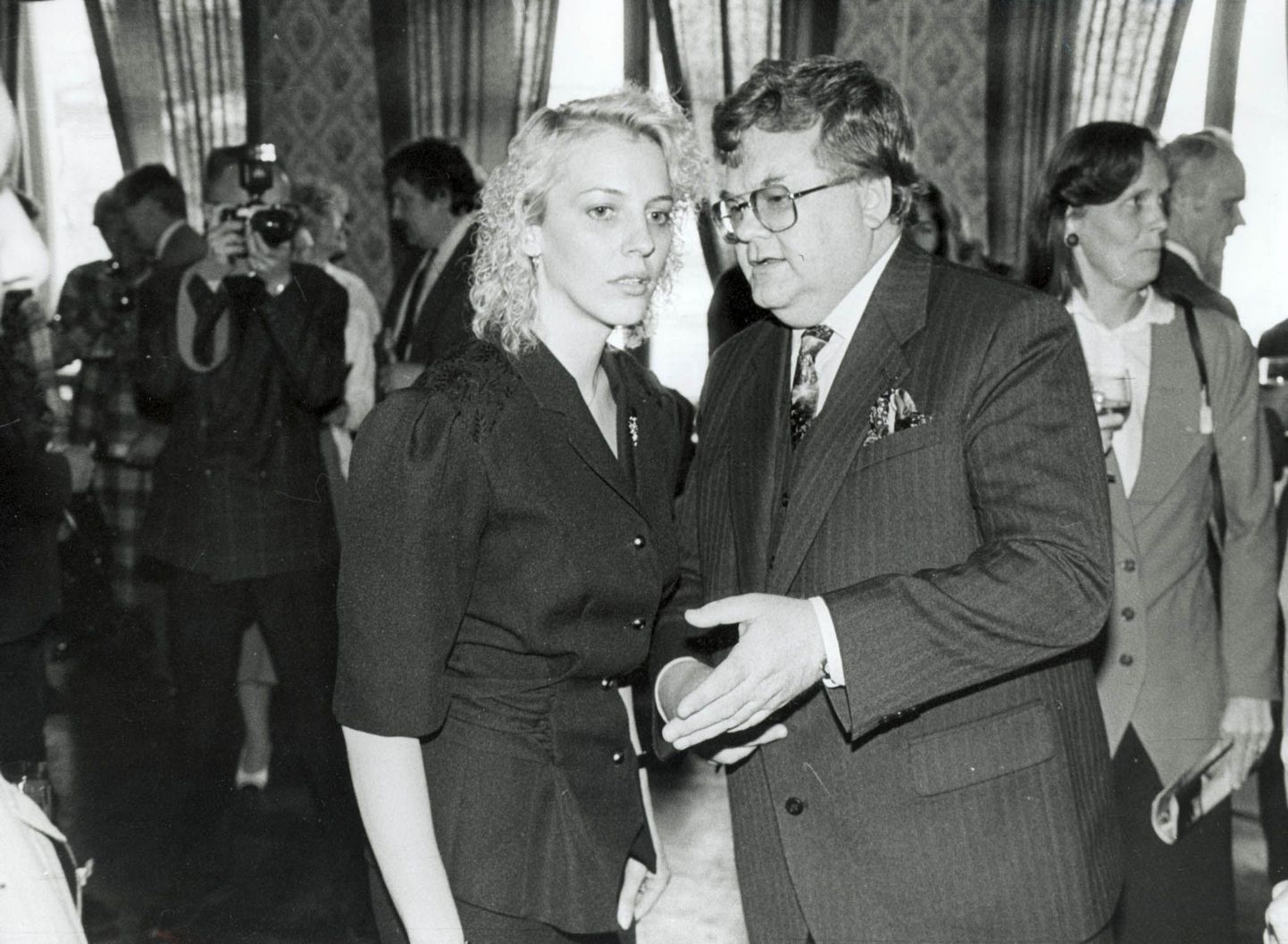 Vilja Laanaru ja Edgar Savisaar 1993. aastal.