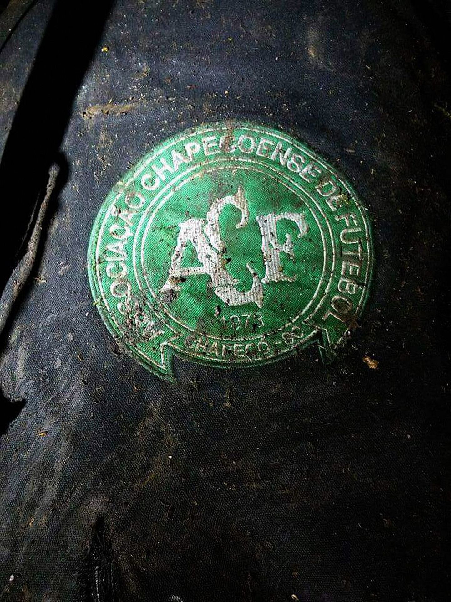 Эмблема футбольного клуба "Шапикоэнсе".