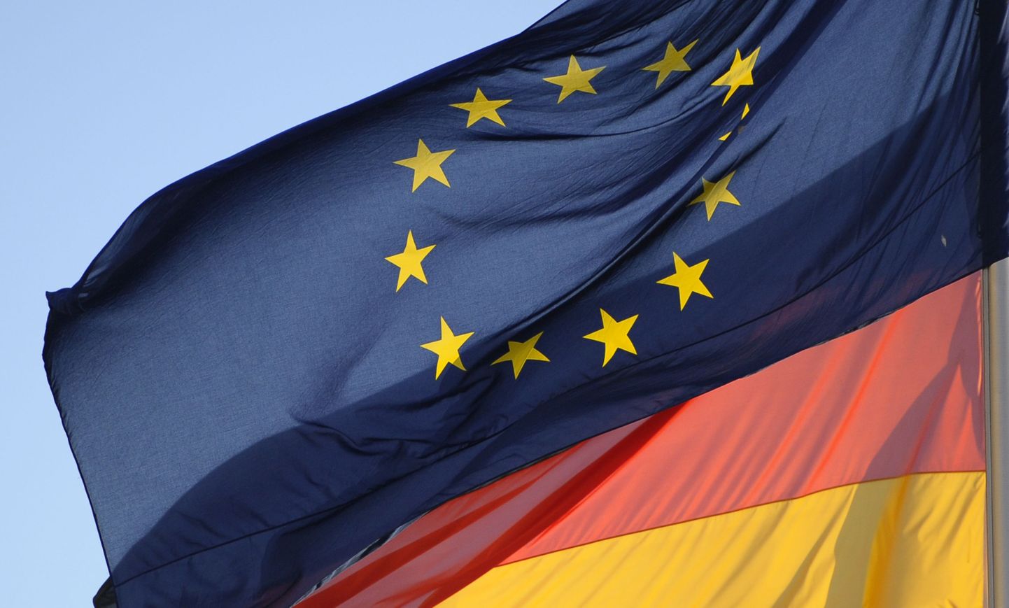 Euroopa Liidu ja Saksamaa lipud