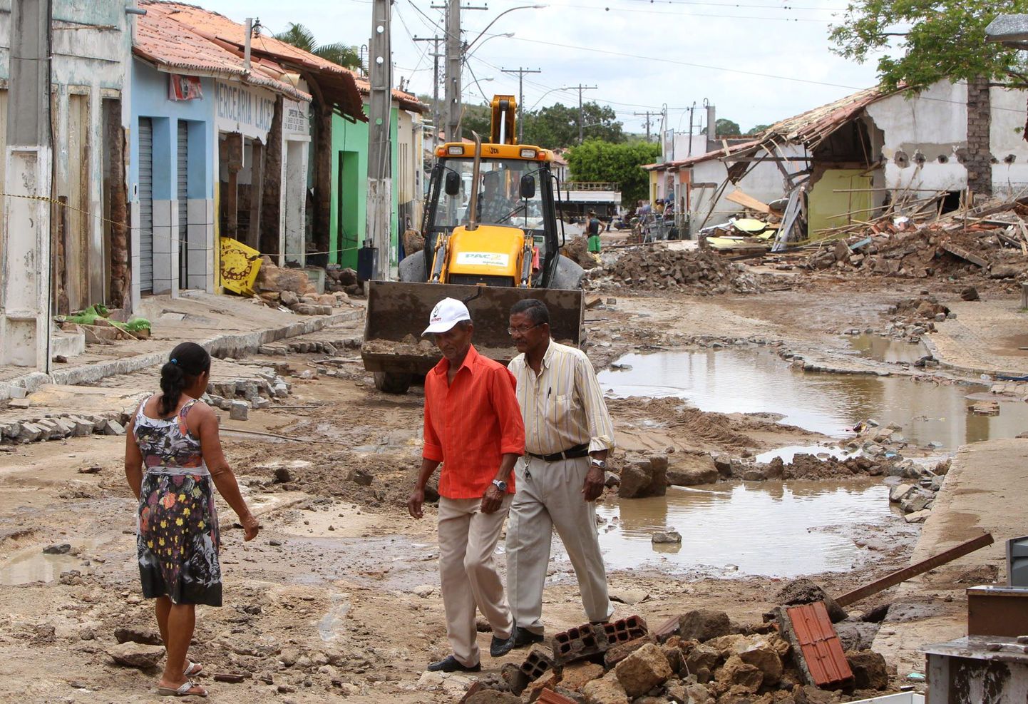 Üleujutused Lajedinhos.