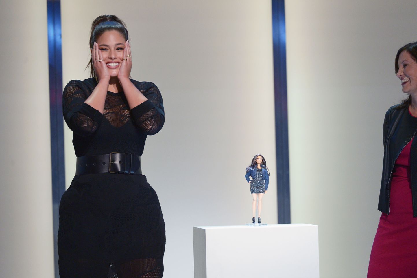 LOS ANGELES, CA - NOVEMBER 14: Model Ashley Graham (L) and Lisa McKnight reveals the new Barbie at Glamour Women Of The Year 2016 LIVE Summit at NeueHouse Hollywood on November 14, 2016 in Los Angeles, California.   Matt Winkelmeyer/Getty Images for Glamour/AFP
== FOR NEWSPAPERS, INTERNET, TELCOS & TELEVISION USE ONLY ==