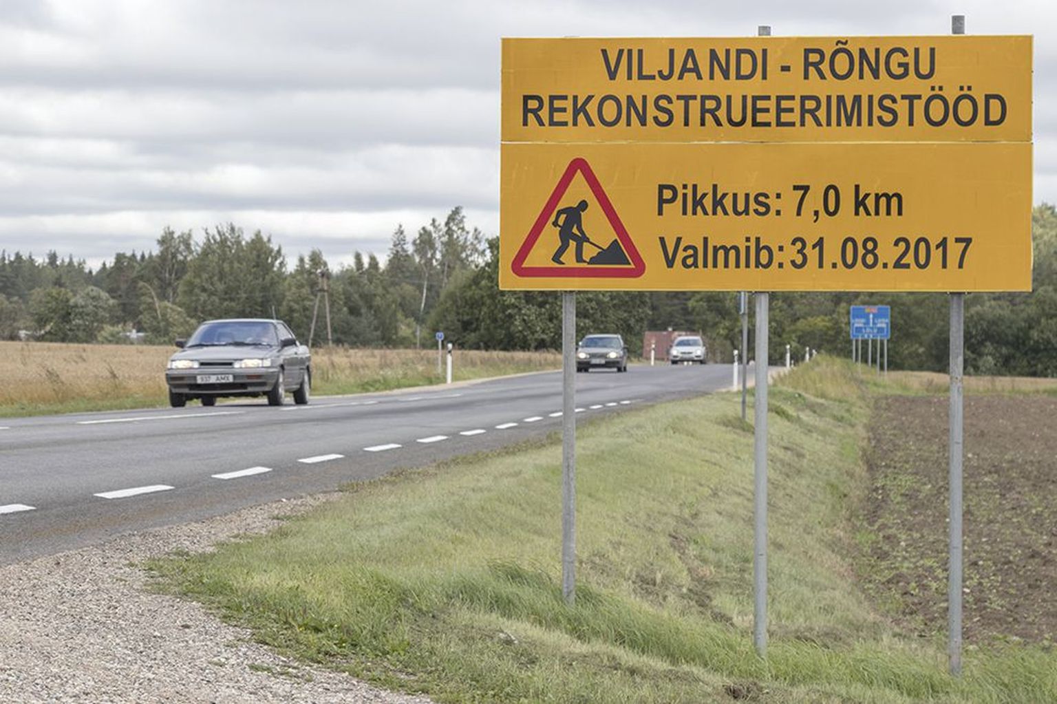 Ehkki töömehed on Viljandi ja Mustla vaheliselt maanteelt juba ammu lahkunud, pole tee-ehitus ikkagi lõppenud. Esimene asfaldile tehtud laborikatse näitas, et maha on saanud ebakvaliteetne kate. Tee-ehitaja on nõudnud kordusanalüüsi.