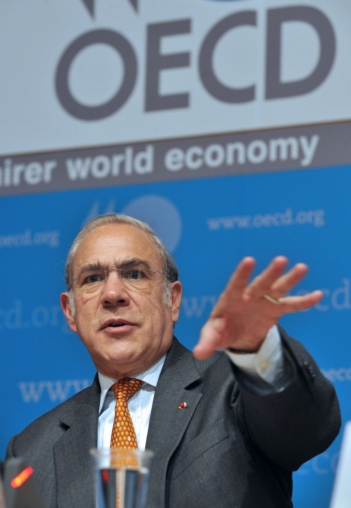 OECD: finantskriisi jooksul on tööta jäänud 2 miljonit inimest.