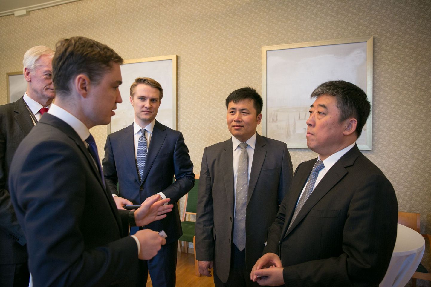 Рыйвас встретился с главой китайского правительства.