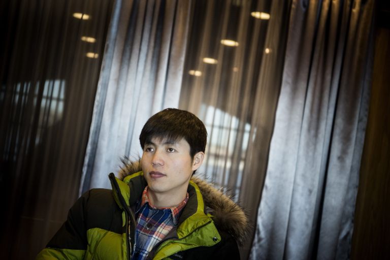 Põhja-Korea kurikuulsast vangilaagrist põgenenud Shin Dong-Hyuk. Ta sündis Pyongyangis Laagris 14 ja pääses põgenema 2005. aastal. Nüüd reisib ta maailmas, et rääkida Põhja-Korea inimõiguste olukorrast. Foto: Scanpix