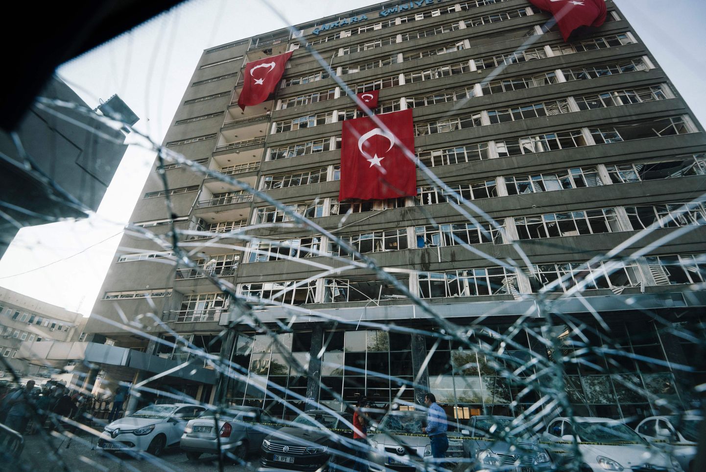 Politseijõudude peakorter Ankaras pärast juulikuist riigipöördekatset.