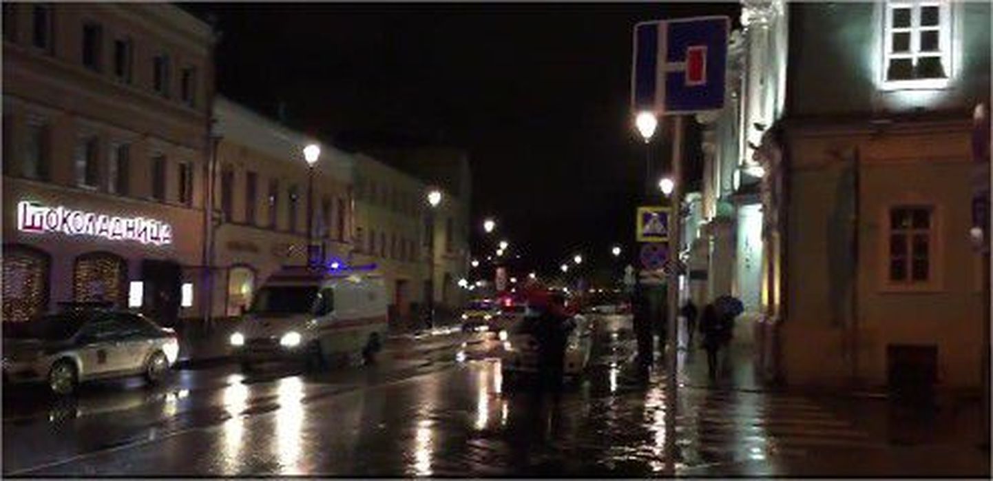 На остановке в Москве взорвалась бомба.