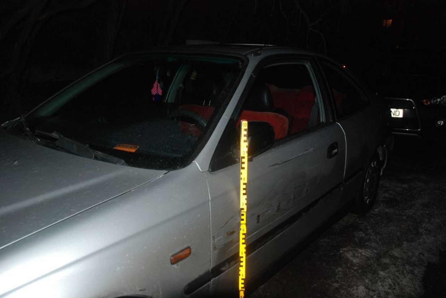 19. jaanuaril kriipis seni tabamata sõidukijuht Tartus Tiigi 8 juures ära Honda Civicu külje.