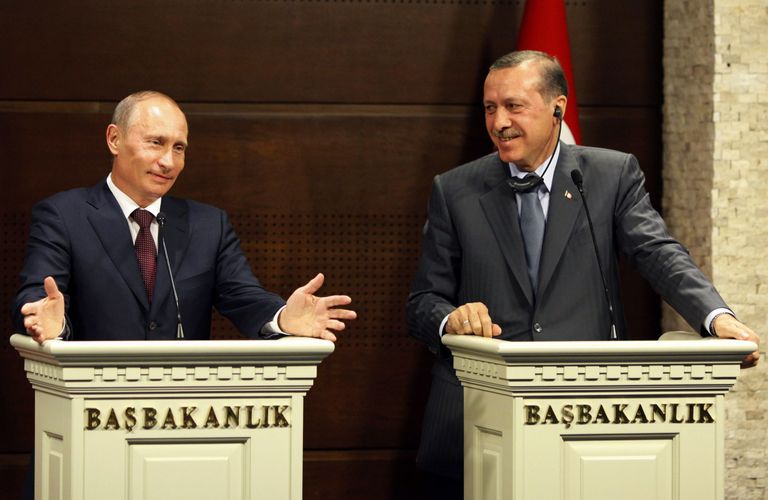 Ankara, 2009. aasta august: ajastu, kui tänased presidendid istusid mõlemad parajasti peaministritoolil.