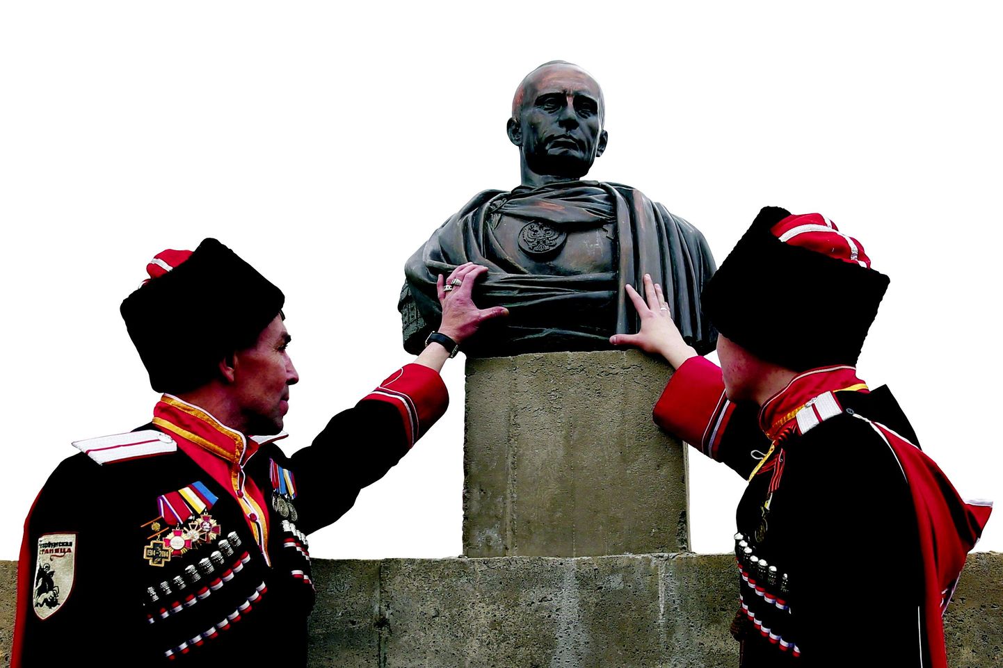 Tänavu 16. mail avasid Leningradi piirkonna kasakad monumendi, mis kujutab Venemaa presidenti Vladimir Putinit Rooma imperaatorina.