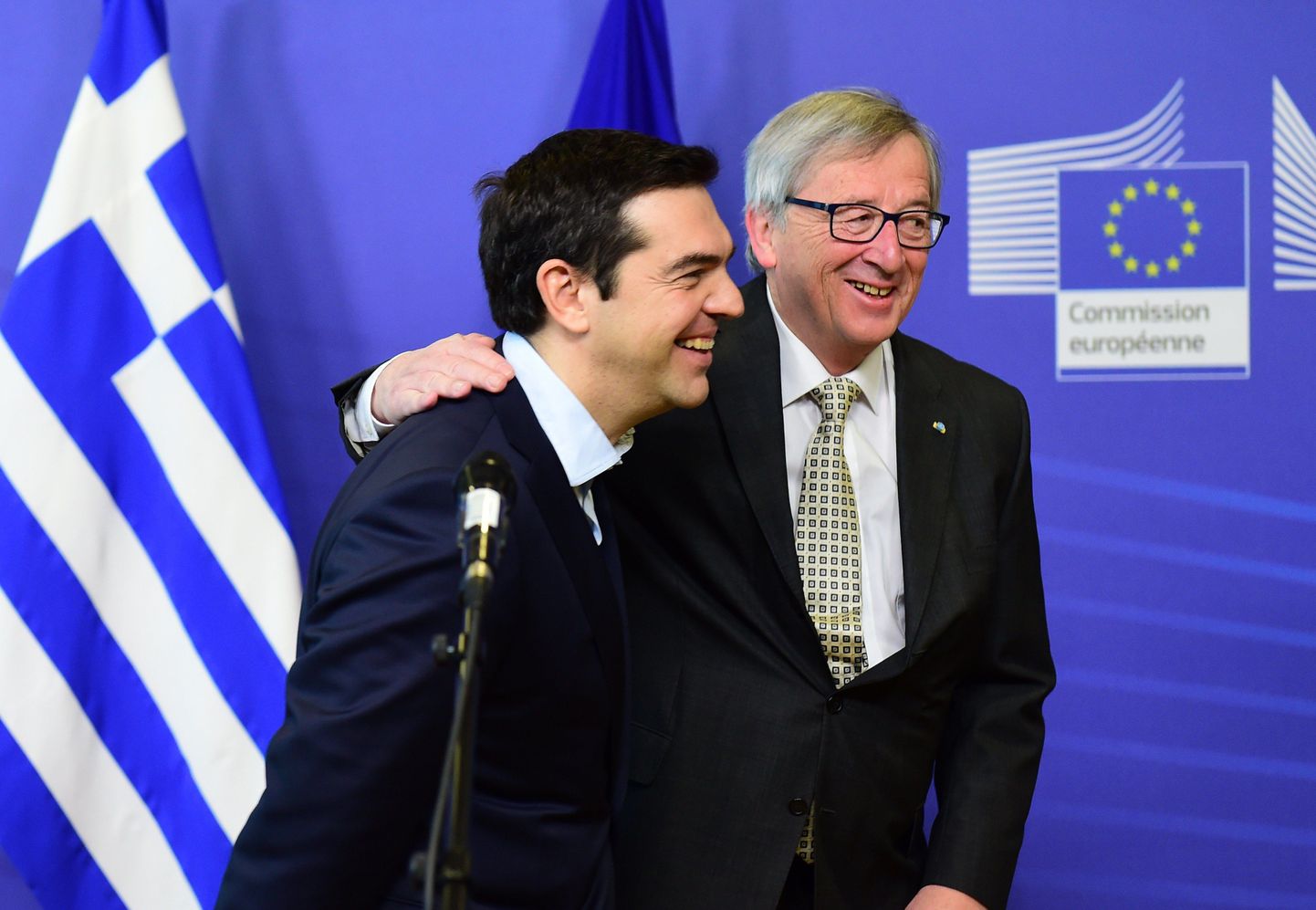 Kreeka peaminister Alexis Tsipras (vasakul) ja Euroopa Komisjoni president Jean-Claude Juncker. Pärast äsja Brüsselis tehtud pilti on läbisaamine jäisem.