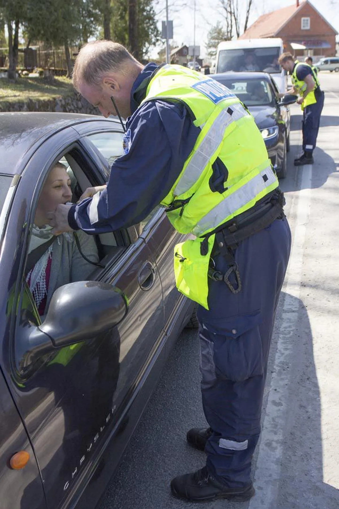 Politsei kinnitusel on sel aastal suurendatud joobes juhtide tabamiseks mõeldud reidide hulka ning Lõuna-Eestis on kokku kontrollitud 95 595 roolikeeraja kainust. Pisut vähem kui üks protsent juhtidest on olnud joobes.