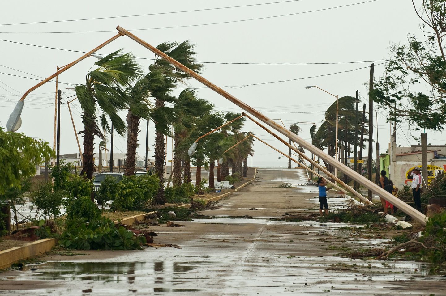 Septembri esimestel päevadel tekitas orkaan Jimena Mehhikos purustusi.