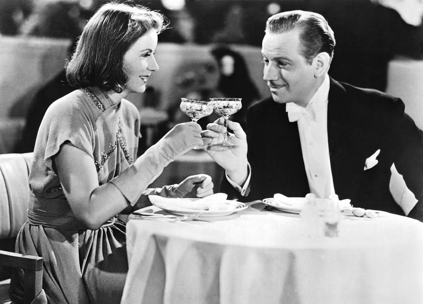 Greta Garbo ja Melvyn Douglas filmis «Ninotška».
