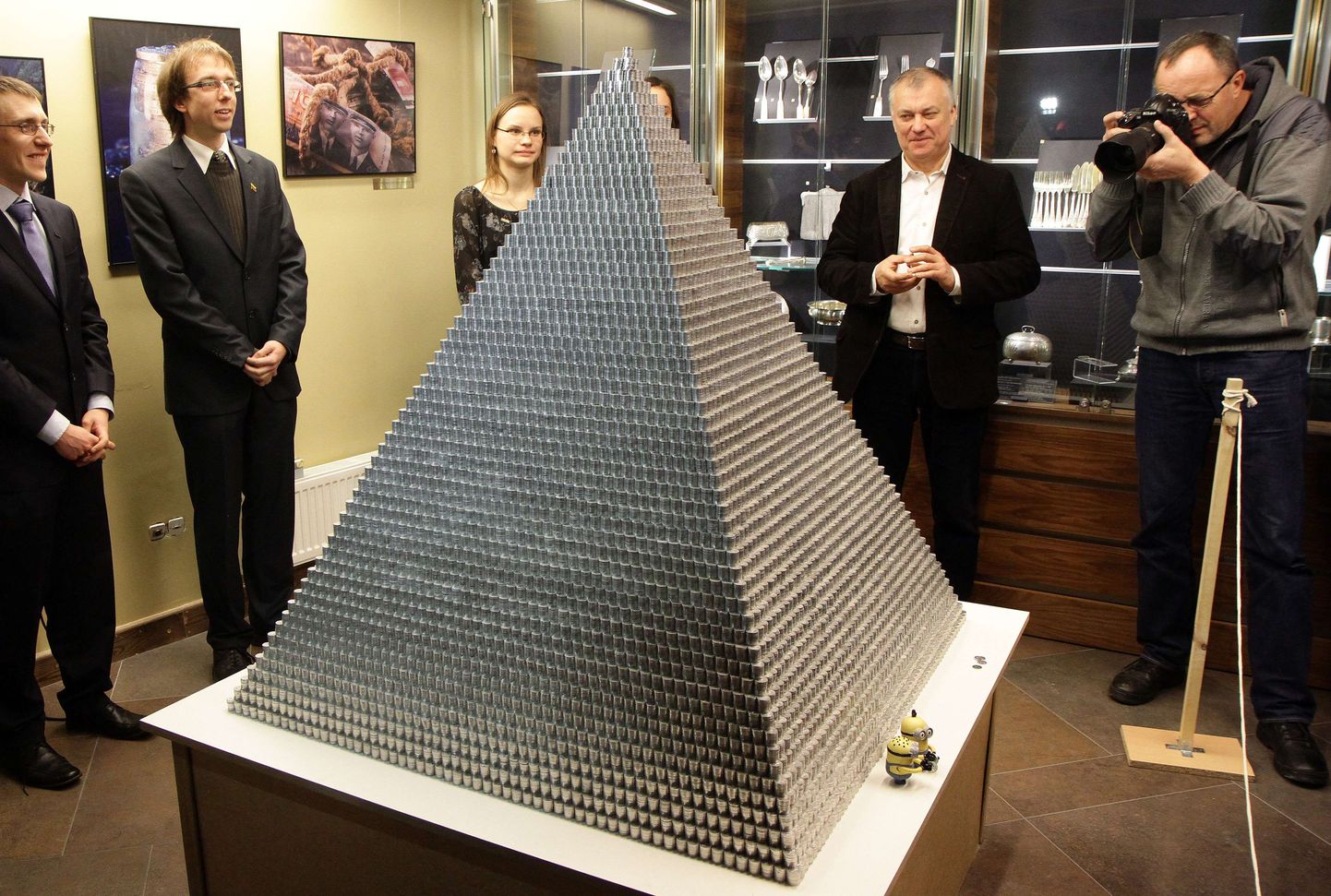Püramiidi ehitamiseks kulus 1 000 935 Leedu ühesendist.
