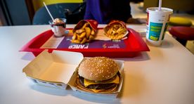 Агрессивные подростки терроризируют посетителей и персонал ласнамяэского McDonald’s