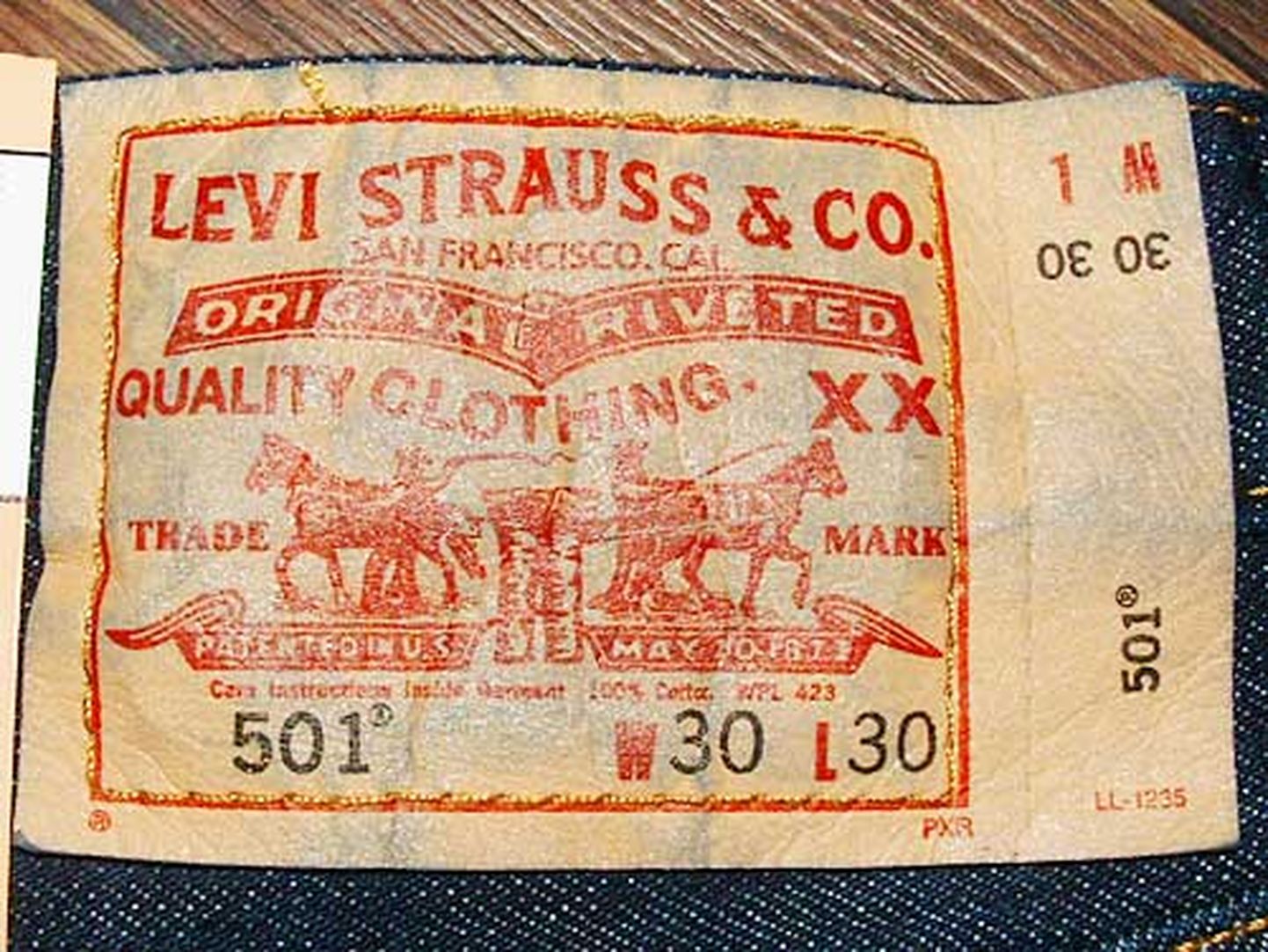 Levi Straussi teksapüksid.