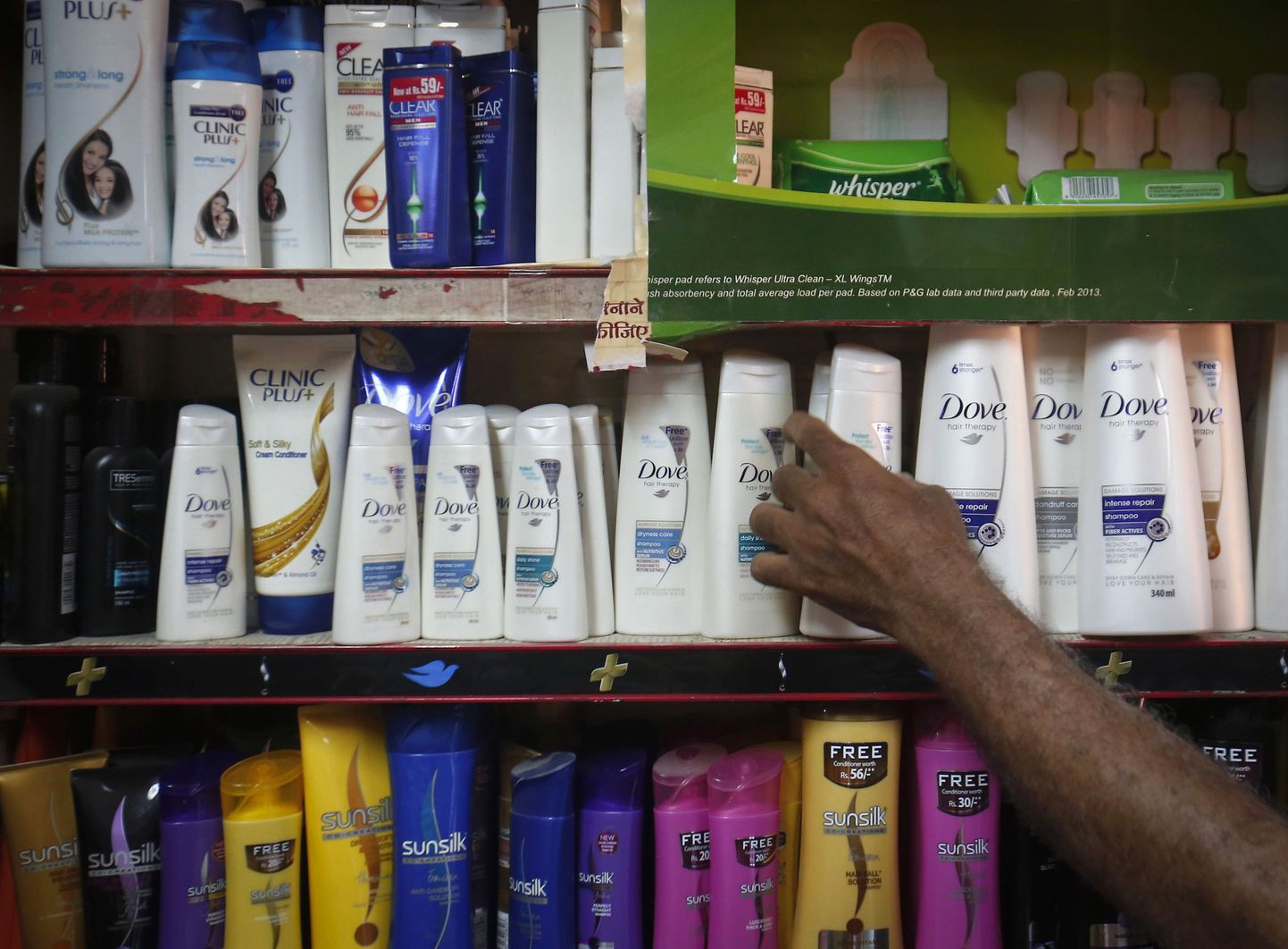 Šampoon kleepub pudeli külge samal põhjusel, miks see on hea pesuvahend.