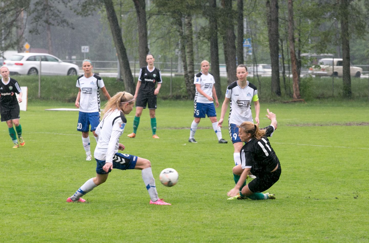 Kodutanumal järjest tiitleid noppiv Pärnu jalgpalliklubi naiskond sai meistrite liiga alagrupiturniiks loosiga tugevad vastased.