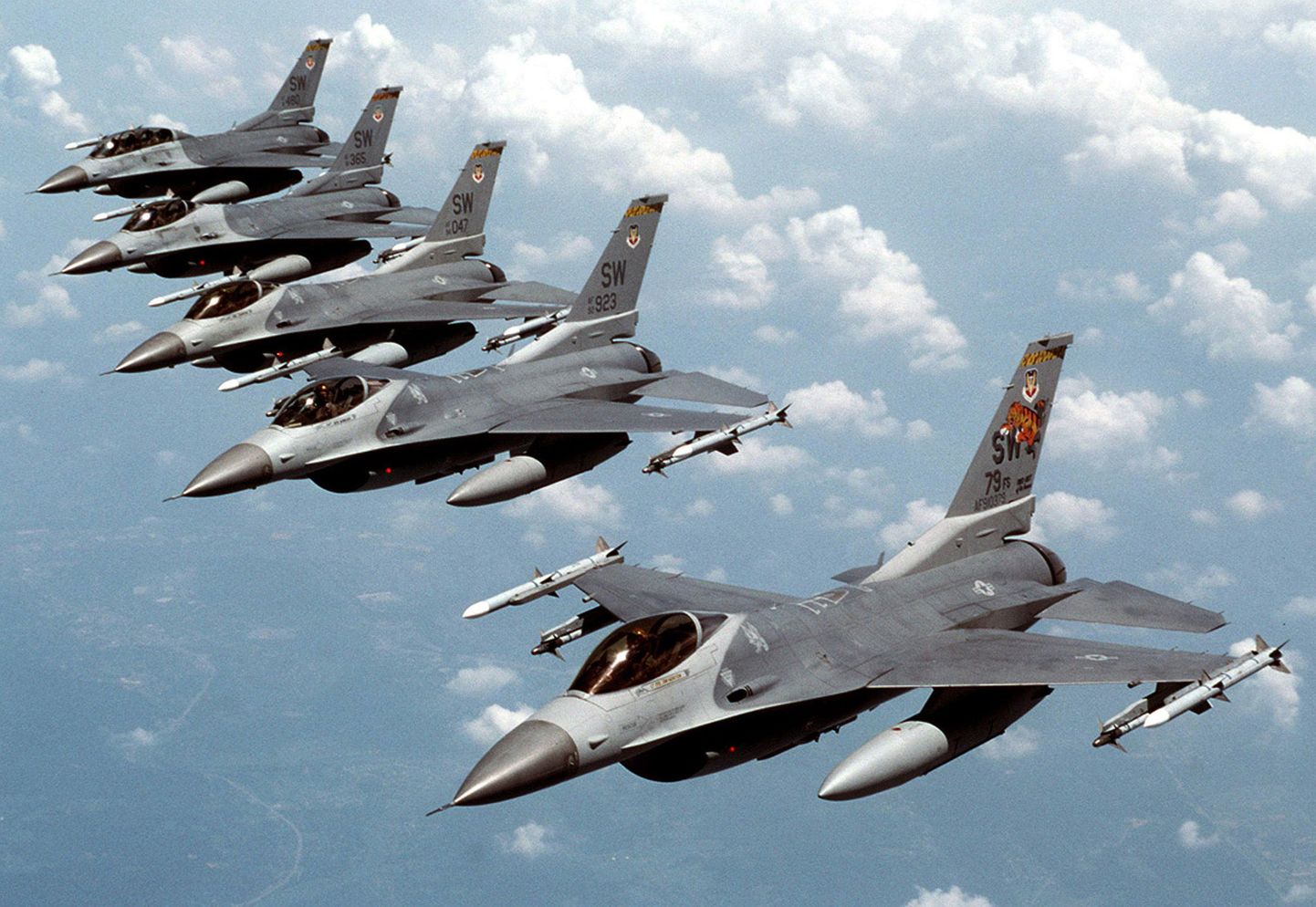 USA F-16 Fighting Falcon hävitajad