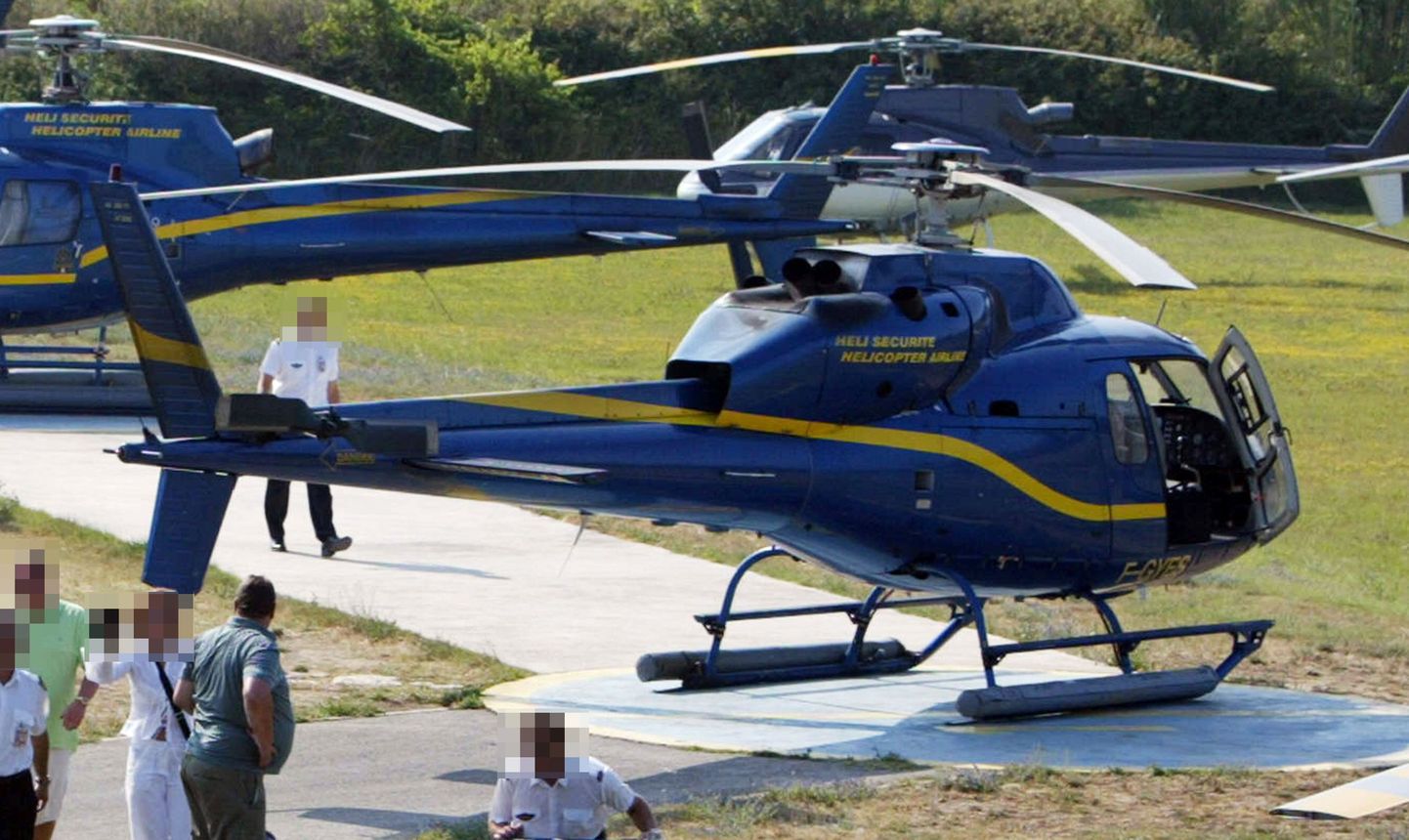 Firma Helicopter Azur kopter.