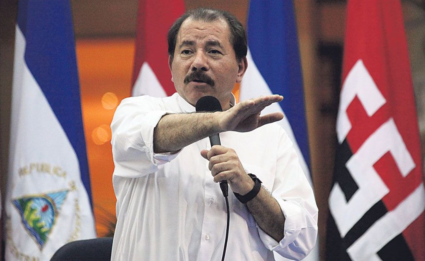 Endisest sandinistist Daniel Ortegast on saanud tõsiusklik kristlane ja taas vaese Nicaragua president.