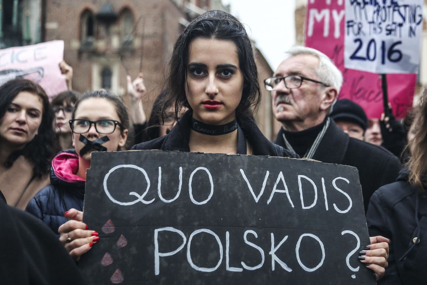 Poola naiste streik abortide keelamise vastu