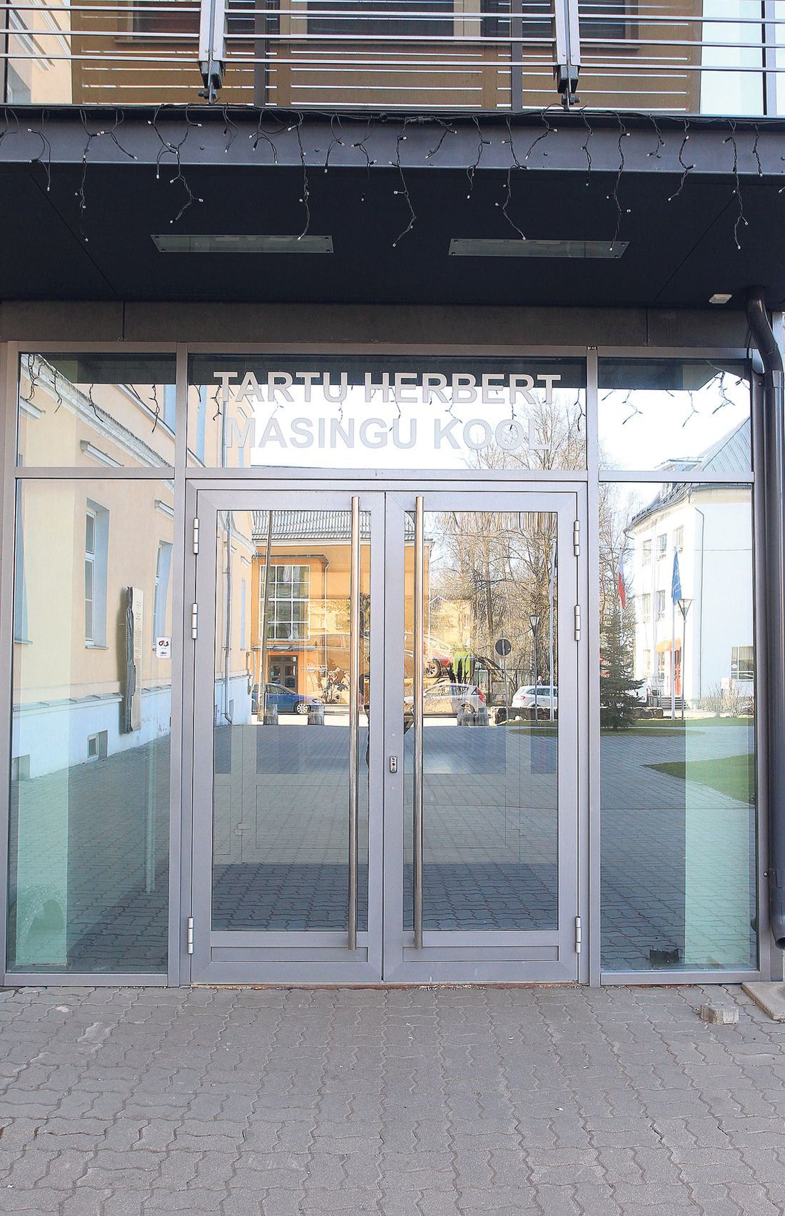 Tartu Herbert Masingu kool, kus õpib ligi 300 haridusliku erivajadusega last, töötab linna armust, sest riigi makstavast pearahast ei piisa kaugeltki selle ülalpidamiseks.