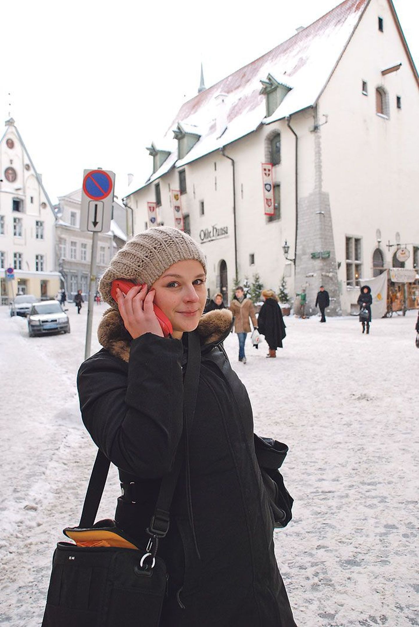Vene turist võib Tallinnas arvestada viisaka suhtumisega, kuid suveniiride hinnad on siin hullupööra kõrged, veendus päeva turistina Tallinnas veetnud Ksenia Repson.