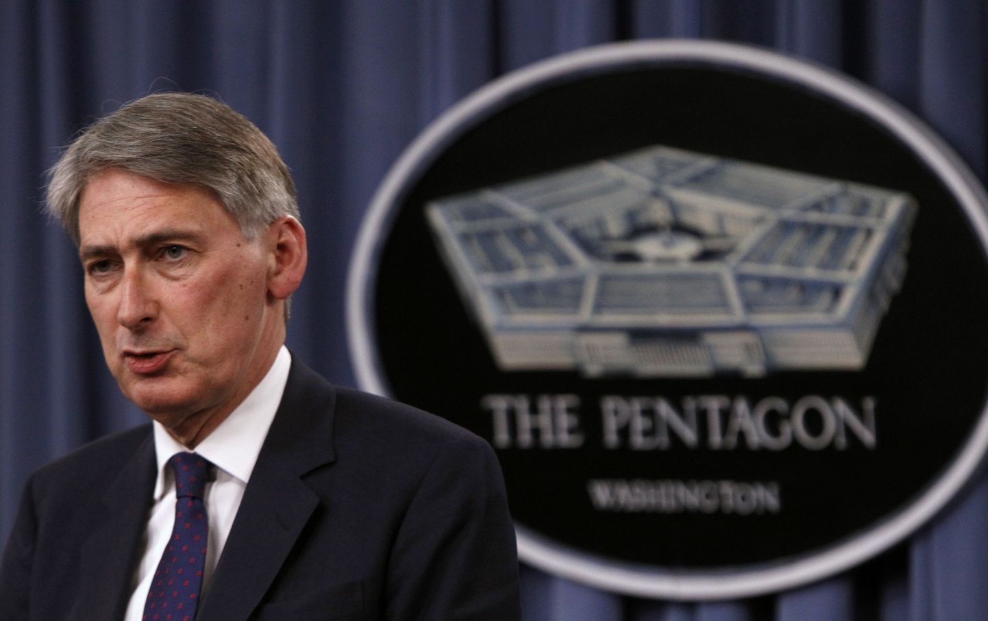 Suurbritannia kaitseminister Philip Hammond mai alguses pressikonverentsil Pentagonis.