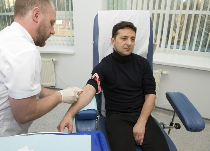 В Украинском государстве проходит 2-ой тур президентских выборов — Зеленский или Порошенко