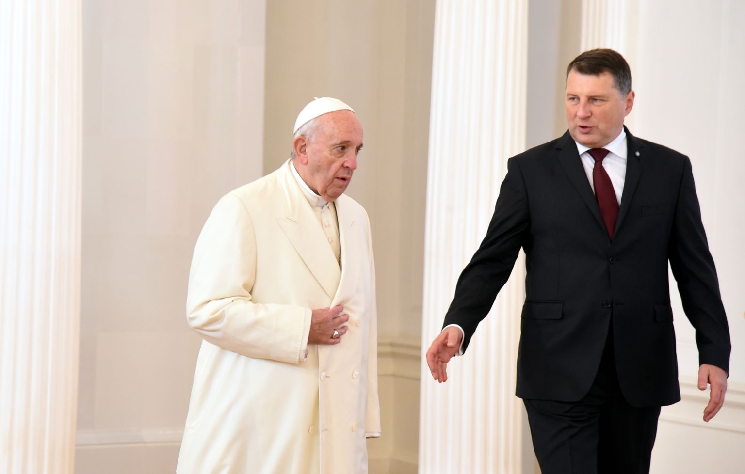 Папа римский Франциск и президент Раймонд Вейонис в Рижском замке