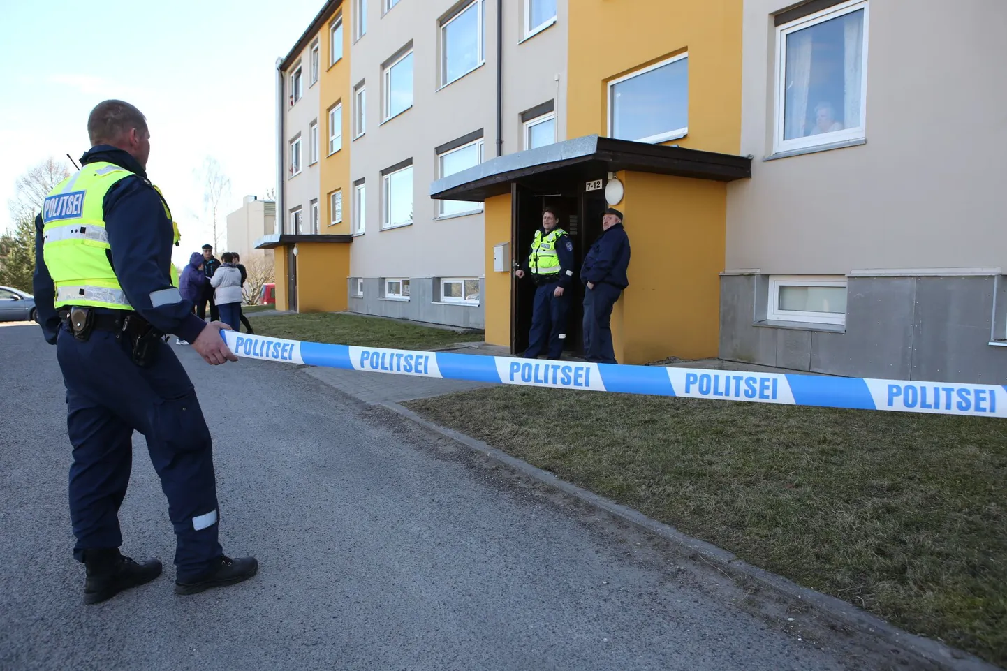 Viljandis Valuoja puiestee kortermajas hukkus 15. aprillil tulistamises 39-aastane mees.
