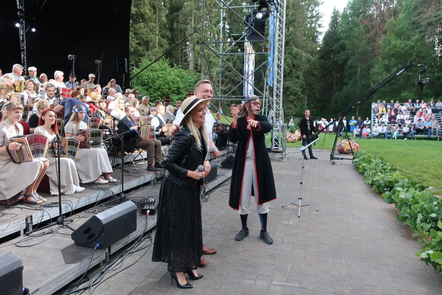 Lõõtsapeo käiku sekkus pidevalt Herbert Ving (Argo Aadli).