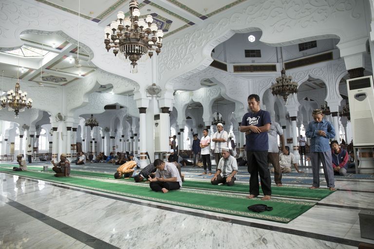 Banda Acehis mošees pole meestele ja naistele eraldi palvetamisruume.