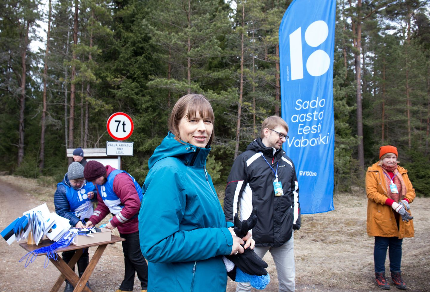 President Kersti Kaljulaid on oma ametiajal kaasa löönud paljudes sportlikes ettevõtmistes. Pildil president EV 100 matkal.