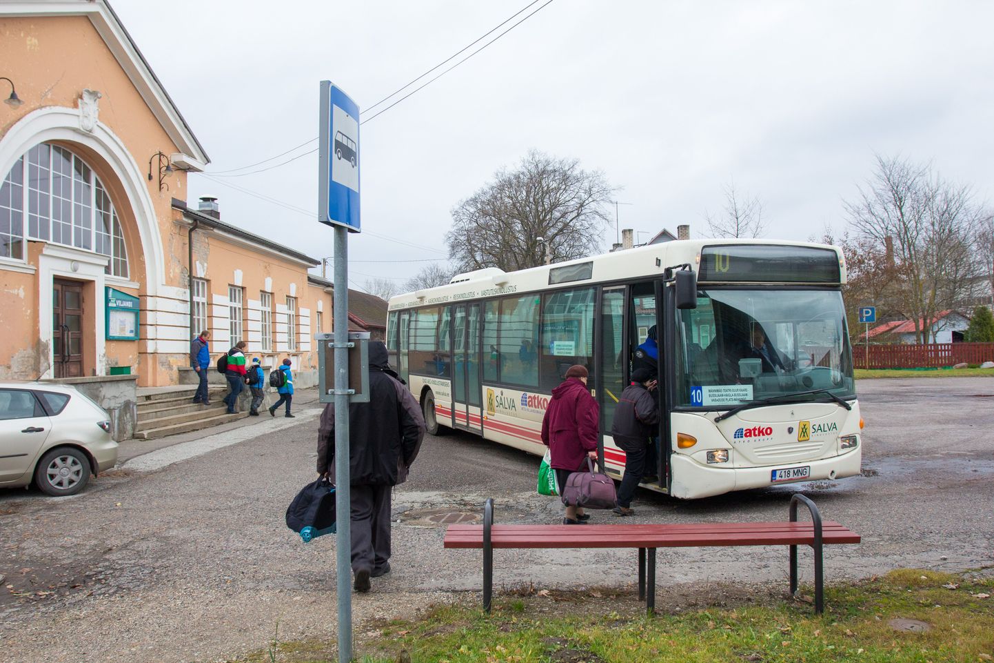 Kuu lõpust alates hakkavad bussid Viljandi raudteejaama jõudma praegusest mõneti erinevatel aegadel.