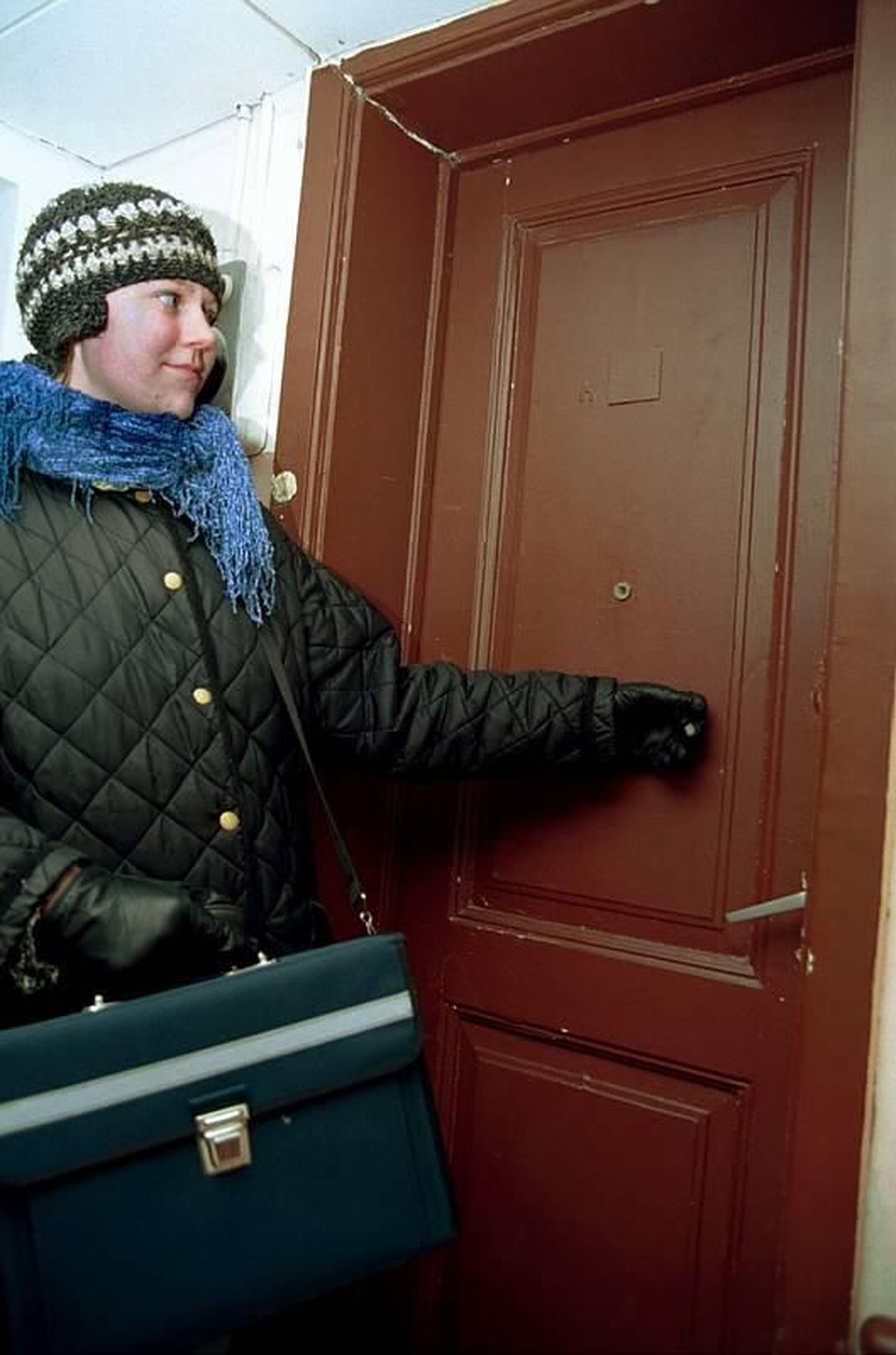 Rahvaloendaja koputab peagi uksele. Pildil Aive Antsov eelmise loenduse ajal.