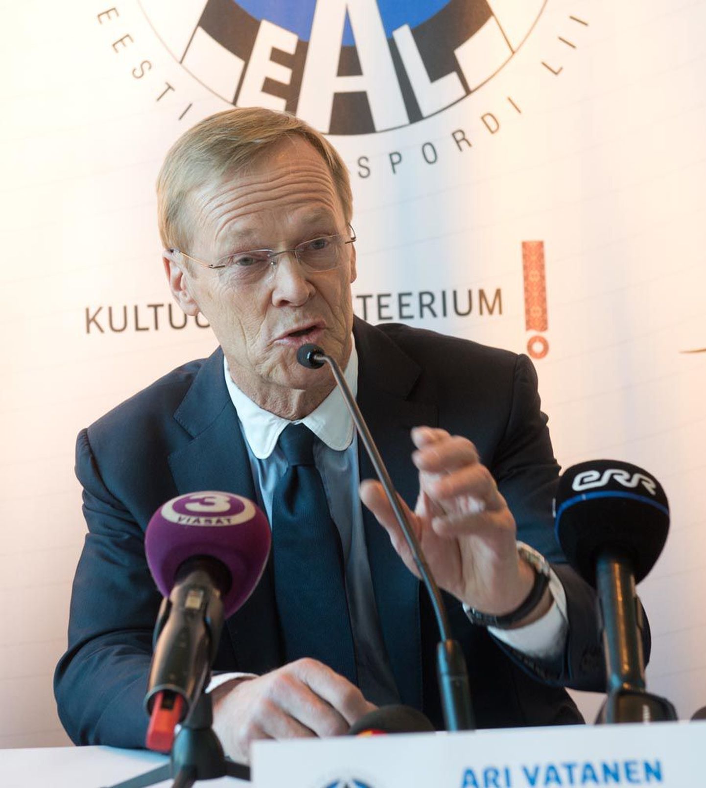 Ari Vatanen tunnistas eilsel pressikonverentsil, et on Eesti autospordiga kursis   olnud terve elu ja peab ennast Eesti fänniks.